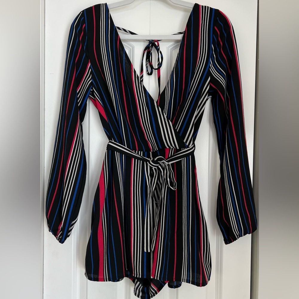 Trixxi Long Sleeve Shorts Romper Red White & Blue size Small